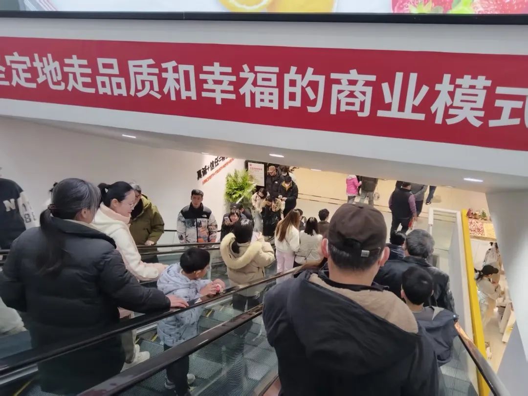 胖东来吸引客户的细节..._胖东来是如何服务顾客_胖东来的顾客服务理念助力品牌发展