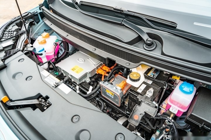 广汽埃安新能源汽车报价_广汽埃v_新款广汽埃安AION UT vs. 竞争车型，谁更强？