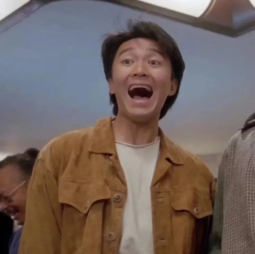 李小龙的演艺生涯高峰与低谷_巅峰李小龙_世界拆船市场三大高峰和低谷