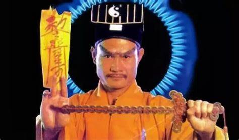 李小龙的演艺生涯_巅峰李小龙_李小龙的演艺生涯高峰与低谷