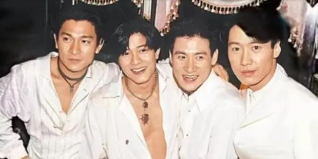 李小龙的演艺生涯高峰与低谷_巅峰李小龙_高峰低谷电的时间段