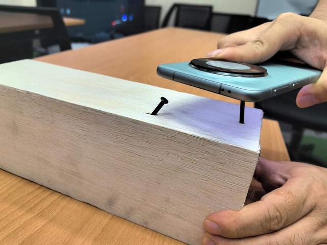 华为手机用什么玻璃_昆仑玻璃如何提升华为手机的耐用性？_华为哪款手机是玻璃机身