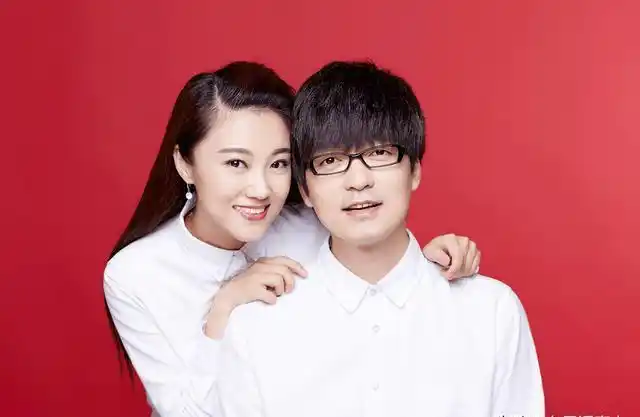 成龙的表演_成龙看表演落泪_成龙的舞台表现与才艺展示