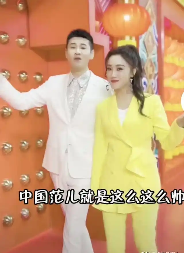 成龙的舞台表现与才艺展示_成龙的表演_成龙看表演落泪