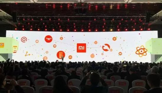 马化腾的一个创新案例_马化腾改变了我们什么_马化腾的奋进与行业变革