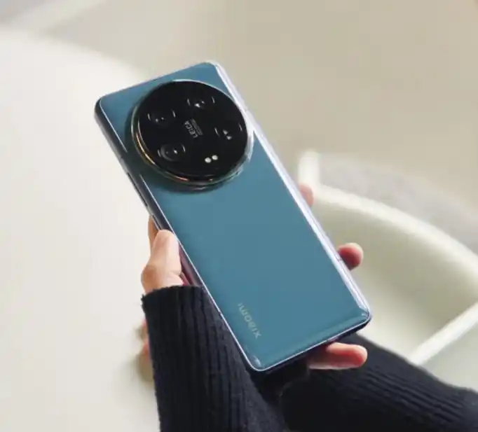 vivo的镜头是蔡司的吗_vivo镜头模糊怎么办_评测ViVo的拍照效果：从镜头到成像