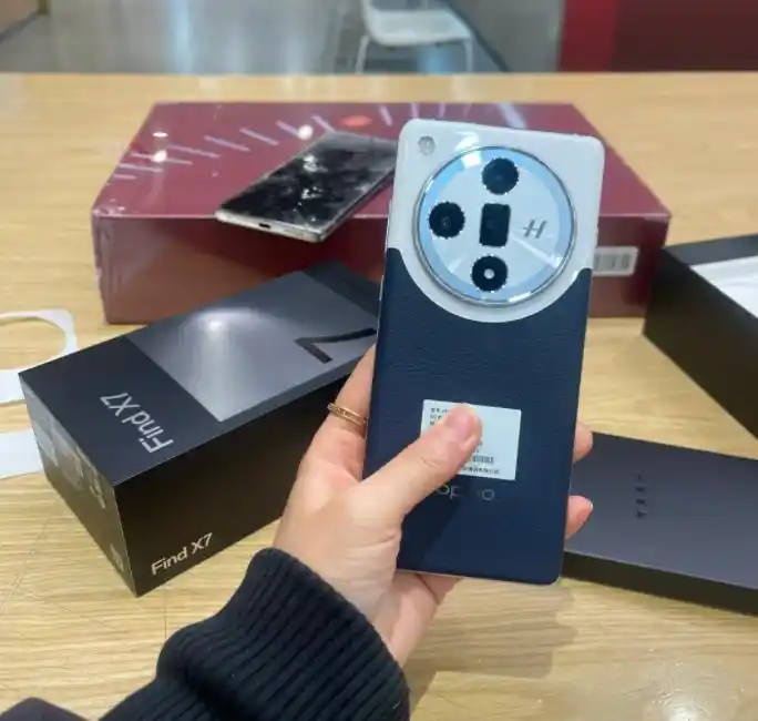 vivo的镜头是蔡司的吗_评测ViVo的拍照效果：从镜头到成像_vivo镜头模糊怎么办