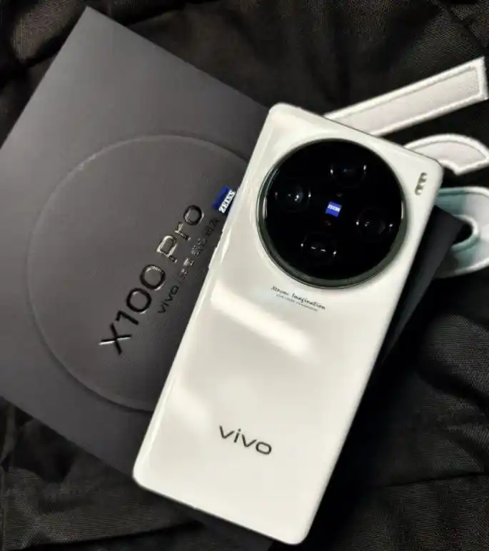 vivo的镜头是蔡司的吗_vivo镜头模糊怎么办_评测ViVo的拍照效果：从镜头到成像