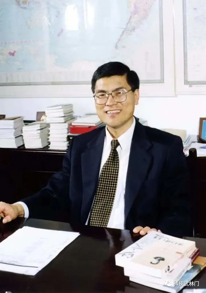 数据探索主要包括_黄峥与大数据的应用与探索_应用数据挖掘的案例