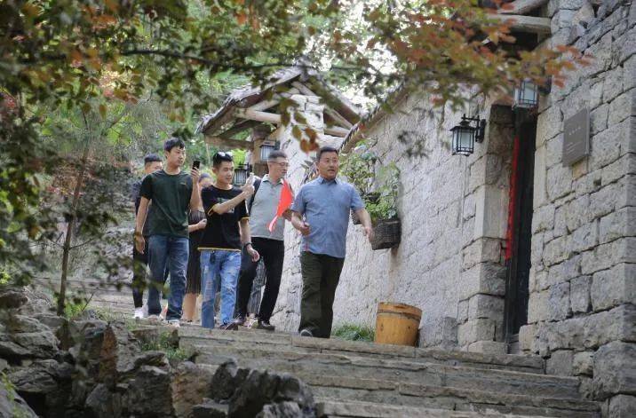 热潮汹涌电影_热潮汹涌演员表_2023年电影热潮：十部打破票房的影片