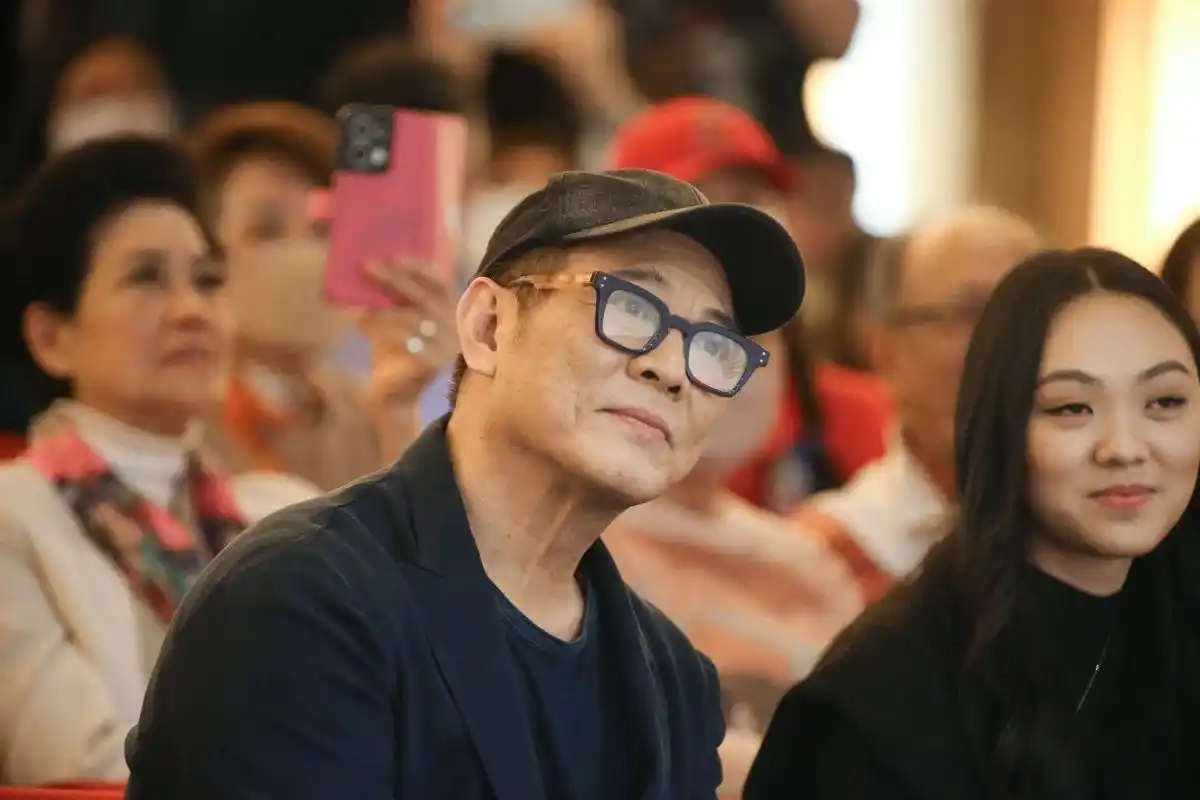 李连杰后事愿望曝光：中国功夫巨星希望安静离世，不留墓碑