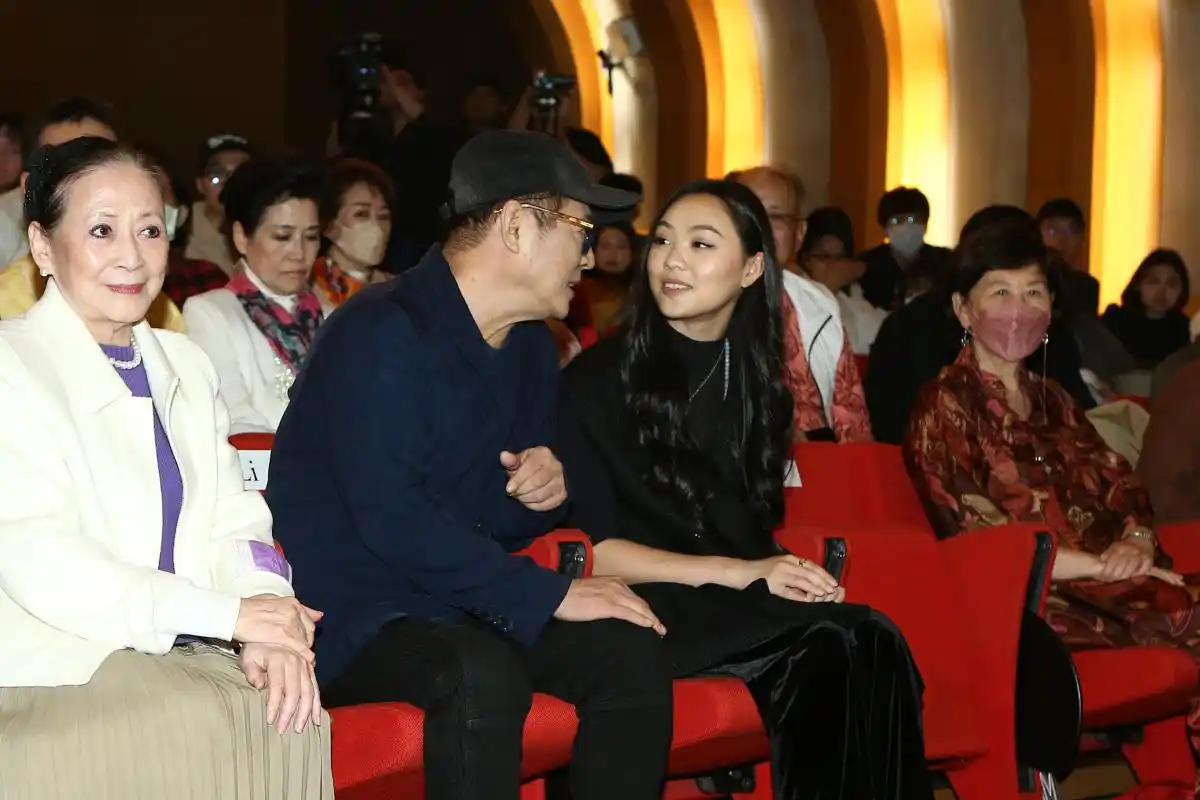 李连杰的电影生涯：武侠与荣耀_李连杰的电影生涯：武侠与荣耀_李连杰的电影生涯：武侠与荣耀