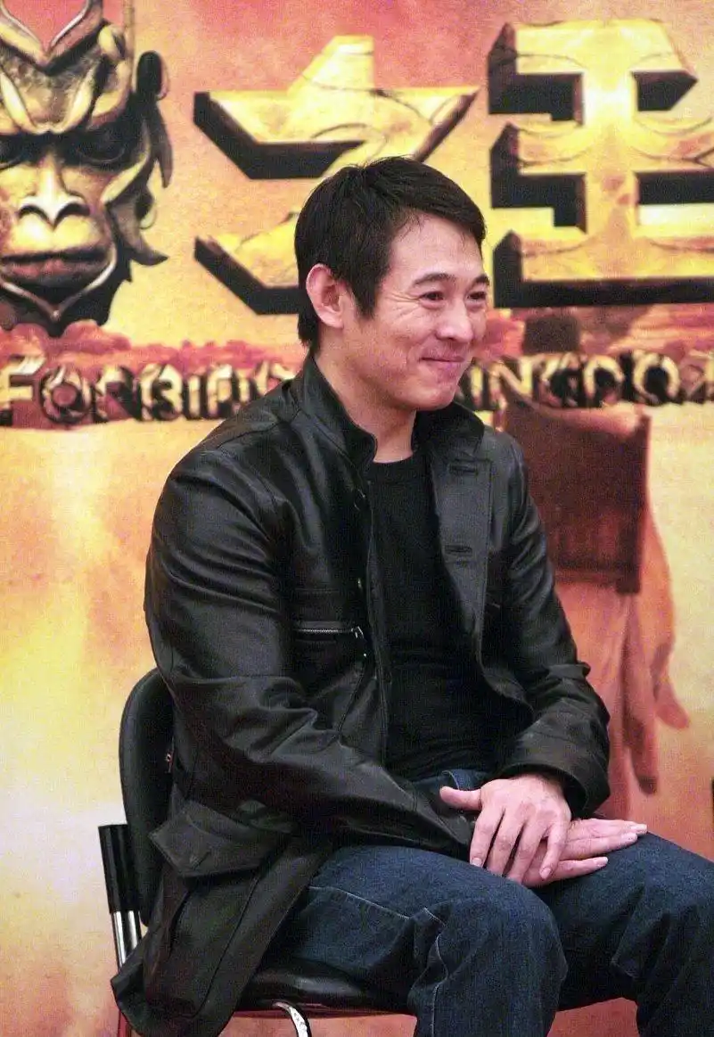 李连杰的电影生涯：武侠与荣耀_李连杰的电影生涯：武侠与荣耀_李连杰的电影生涯：武侠与荣耀