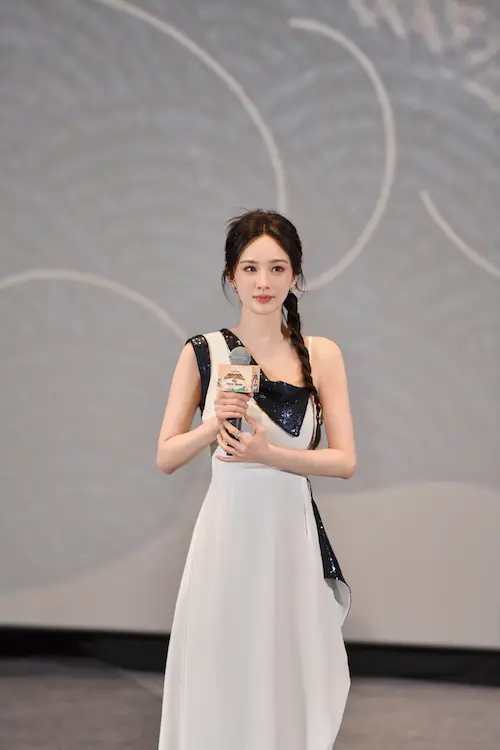 杨幂反派造型_杨幂的经典反派角色与挑战_杨幂角色反派经典挑战是什么