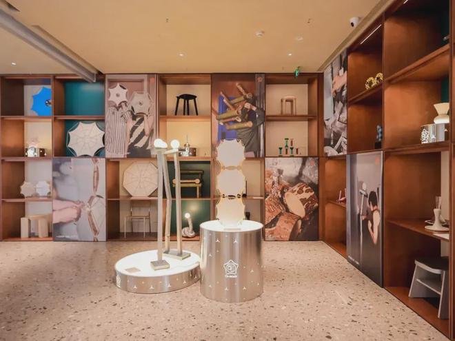 奔驰的愿景_奔驰引领行业发展_奔驰的未来：创新、可持续与品牌愿景