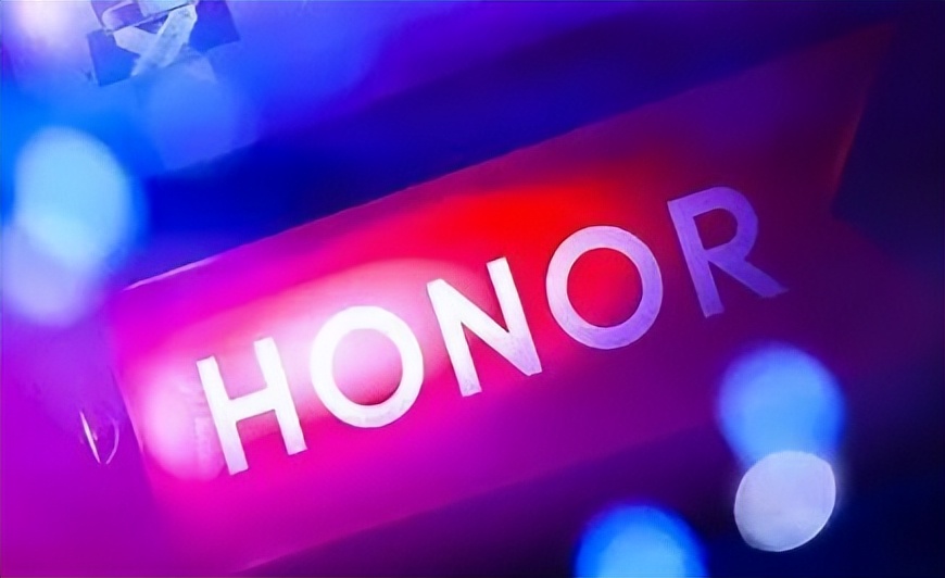 华为Mate 60 Pro引爆市场热潮：麒麟回归6999元瞬间售罄，经销商加价1300元仍遭疯抢