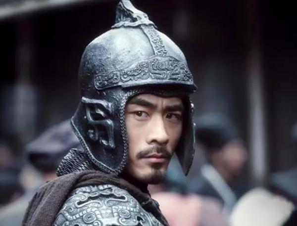 诸葛亮的家族背景与成长经历_诸葛亮家族成员列表_诸葛亮家族关系表