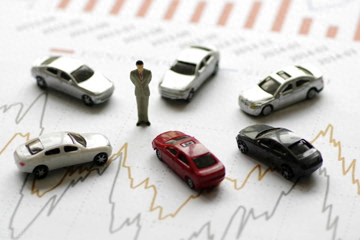 燃油车与电动车未来展望：环保意识增强下的汽车行业变革