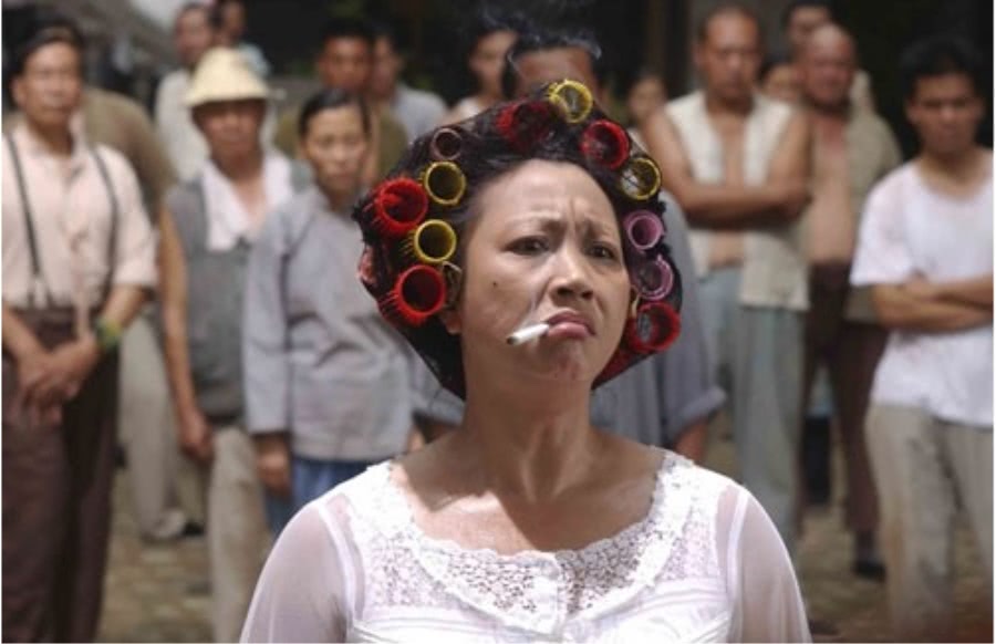 功夫中的包租婆元秋：成龙洪金宝礼让之人，成名背后的故事