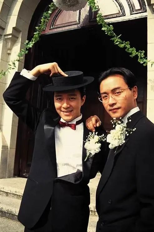 张国荣十大文化偶像_张国荣的粉丝文化与影响力_张国荣的粉丝是什么年代